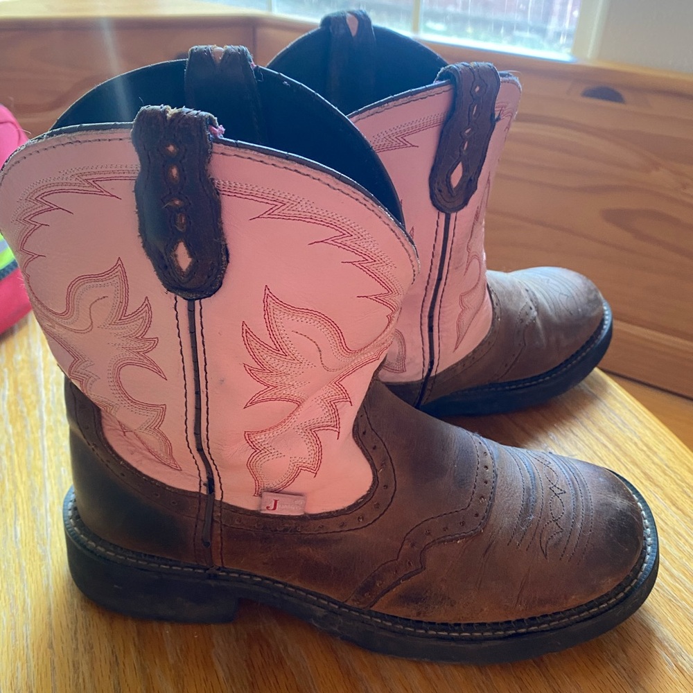 Gypsy Pink Cowgirl Boots